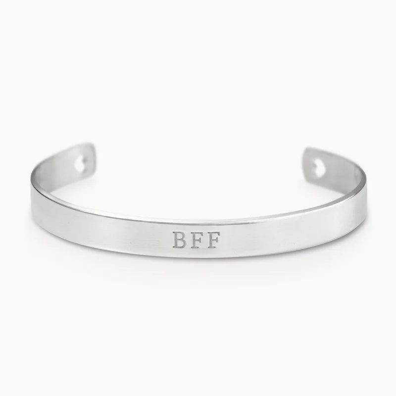 MY HEART BANGLE