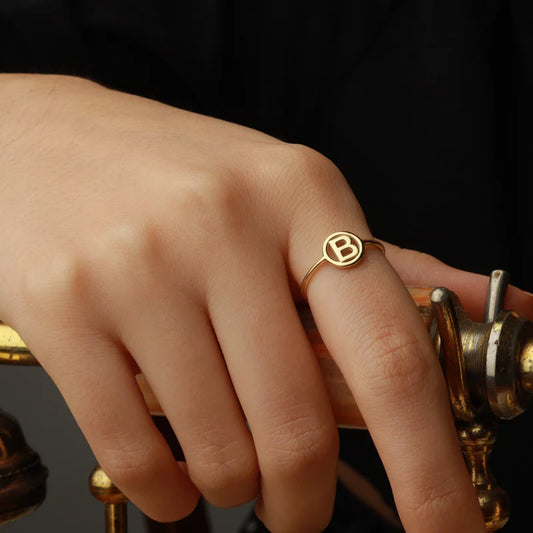 TINY SIGNET RING