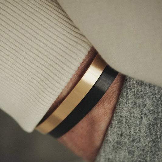 ENGRAVED BANGLE